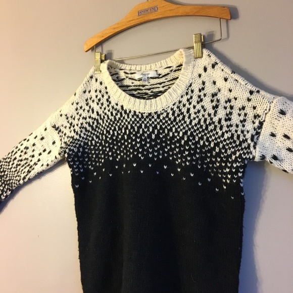 Madewell Sweaters - Black n white sweater ⭐️